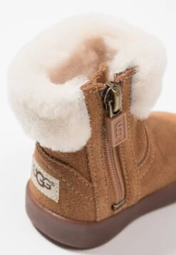 Ugg Jorie - Korte Laarzen - Chestnut -Kinder Verkoop 0dad96f59f2847c4ba04880dec246b1b