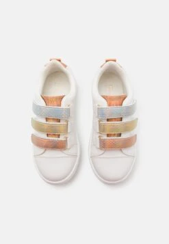 Friboo Sneakers Laag - White -Kinder Verkoop 2da0caeb507d4414b4523dc4659b9a0f